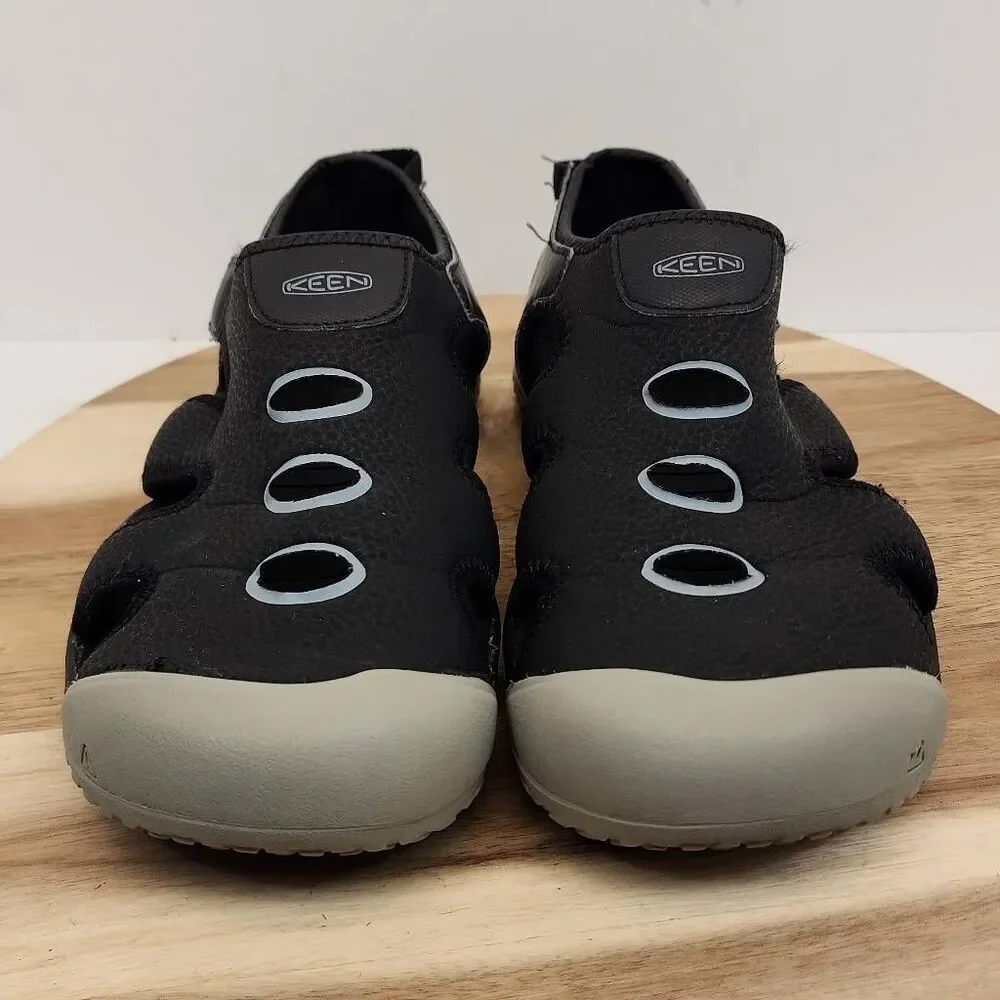 KEEN Stingray Mens Water Sandals Size 6 Black Gray